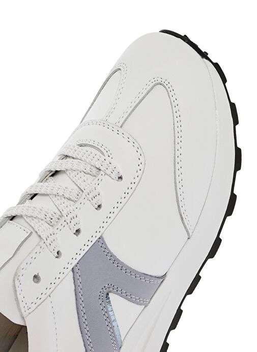 Kadın Beyaz Bağcıklı Deri Sneaker 25SFD372218 - Görsel 9