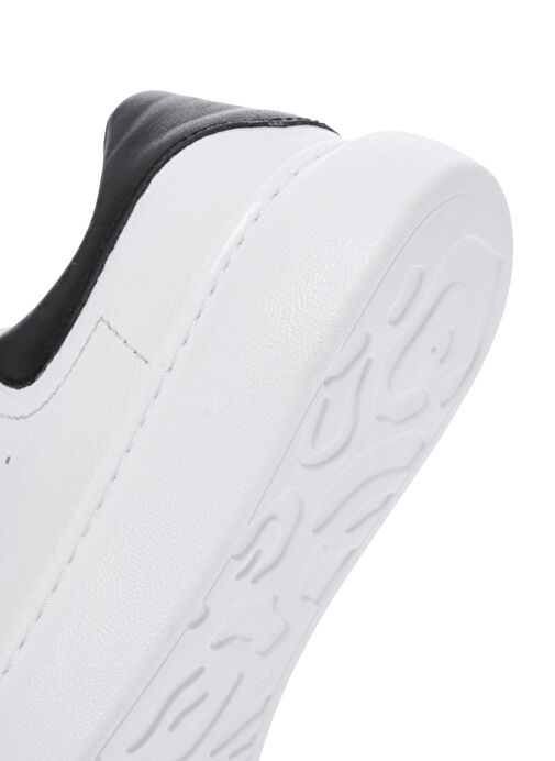 Erkek Beyaz Bağcıklı Kalın Tabanlı Deri Sneaker 25SFD752218 - Görsel 9