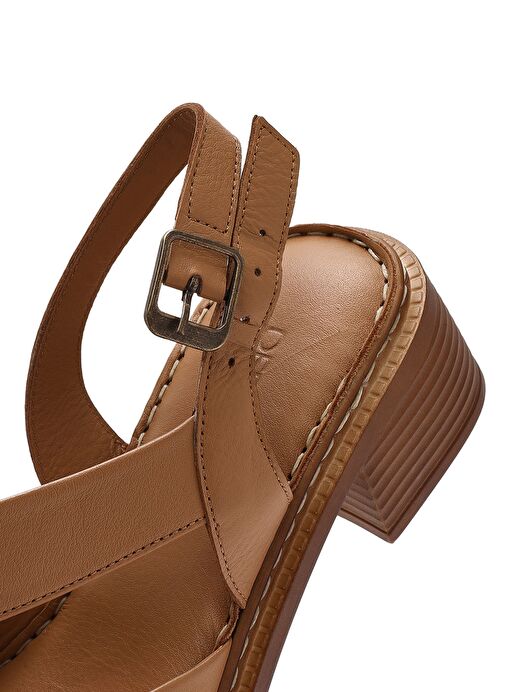 Kadın Taba Bilekten Tokalı Kısa Topuklu Deri Sandalet 25SFD341118 - Görsel 9