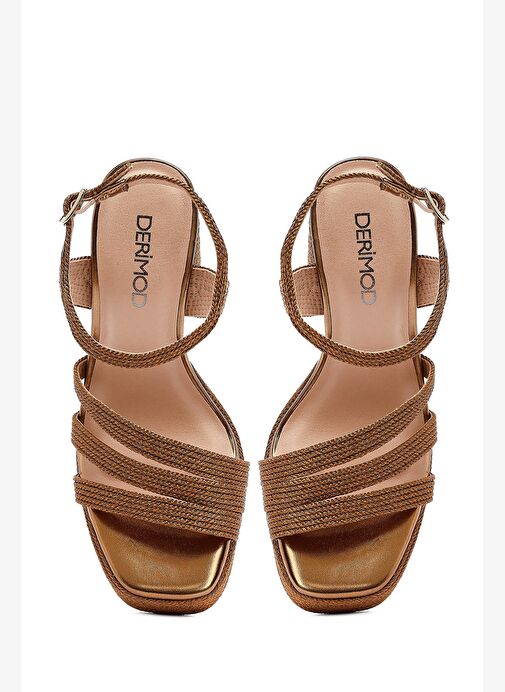 Kadın Bronz Bilekten Tokalı Yüksek Kalın Topuklu Platform Hasır Sandalet 25SFD4433M7 - Görsel 9