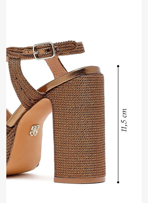 Kadın Bronz Bilekten Tokalı Yüksek Kalın Topuklu Platform Hasır Sandalet 25SFD4433M7 - Görsel 3
