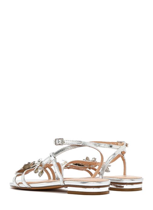Kadın Gümüş Bilekten Tokalı Taşlı Metalik Sandalet 25SFD442132 - Görsel 6