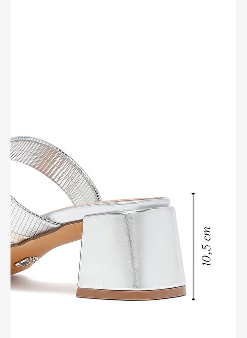 Kadın Bronz Kısa Kalın Topuklu Metalik Terlik 25SFD442432 - Görsel 3