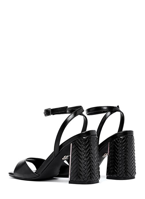 Kadın Siyah Bilekten Tokalı Yüksek Kalın Topuklu Sandalet 25SFE493318 - Görsel 7