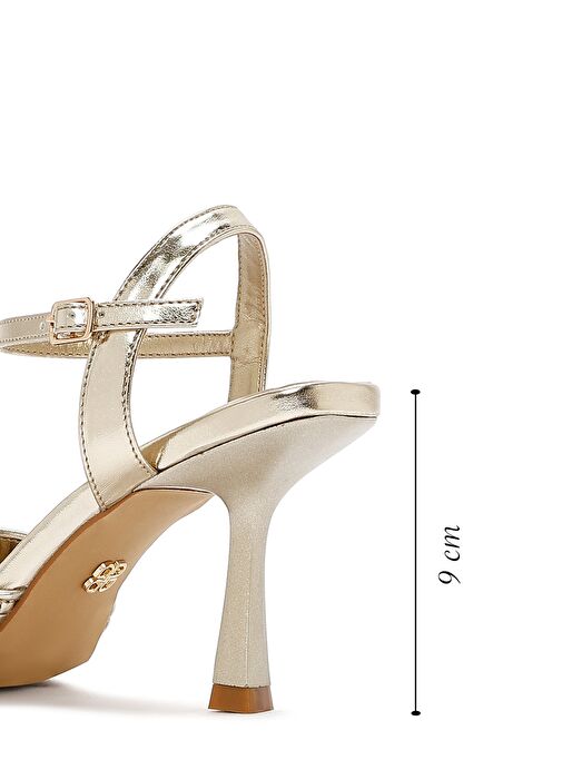 Kadın Altın Bilekten Tokalı Örgülü İnce Topuklu Ayakkabı 25SFE493214 - Görsel 3