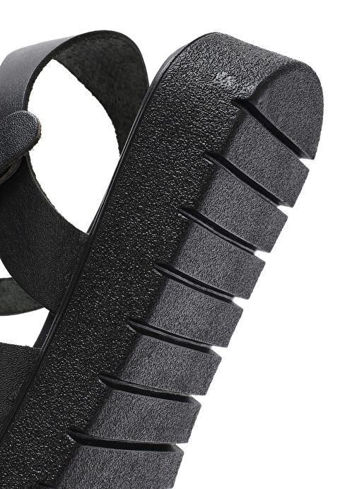 Kadın Siyah Bilekten Tokalı Deri Sandalet 25SFD333918 - Görsel 9