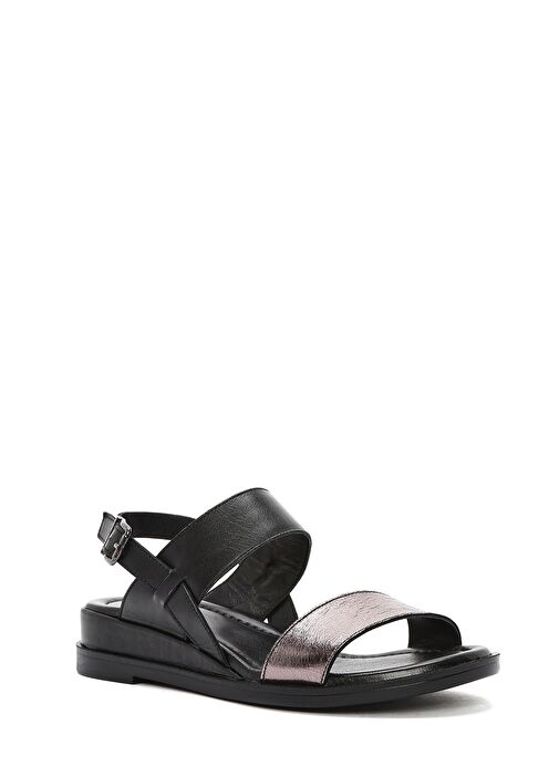 Kadın Siyah Bilekten Tokalı Deri Sandalet 25SFD362714 - Görsel 7