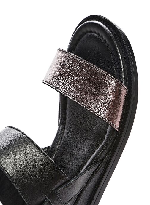 Kadın Siyah Bilekten Tokalı Deri Sandalet 25SFD362714 - Görsel 9