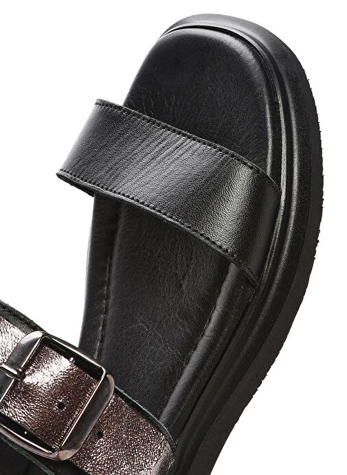 Kadın Siyah Tokalı Deri Sandalet 25SFD363014 - Görsel 9