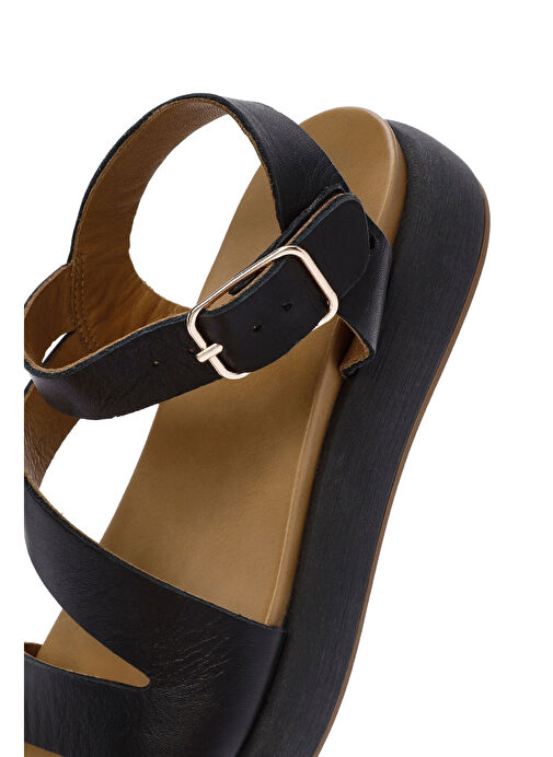 Kadın Siyah Bilekten Bantlı Kalın Tabanlı Deri Sandalet 25SFD550018 - Görsel 9