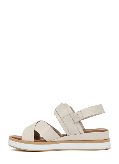Kadın Krem Bilekten Tokalı Kalın Tabanlı Deri Sandalet 25SFD550418 - Görsel 3