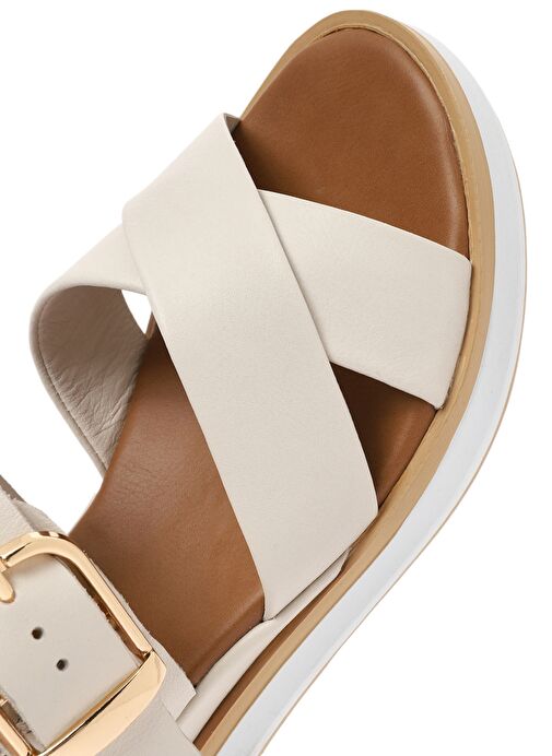 Kadın Krem Bilekten Tokalı Kalın Tabanlı Deri Sandalet 25SFD550418 - Görsel 9