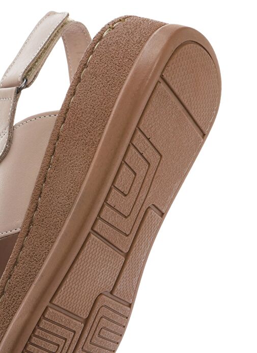 Derimod Derimod Kadın Vizon Bantlı Kalın Tabanlı Deri Comfort Sandalet 25SFD321718 Sandalet & Terlik | Boyner Vizon - 9. görsel