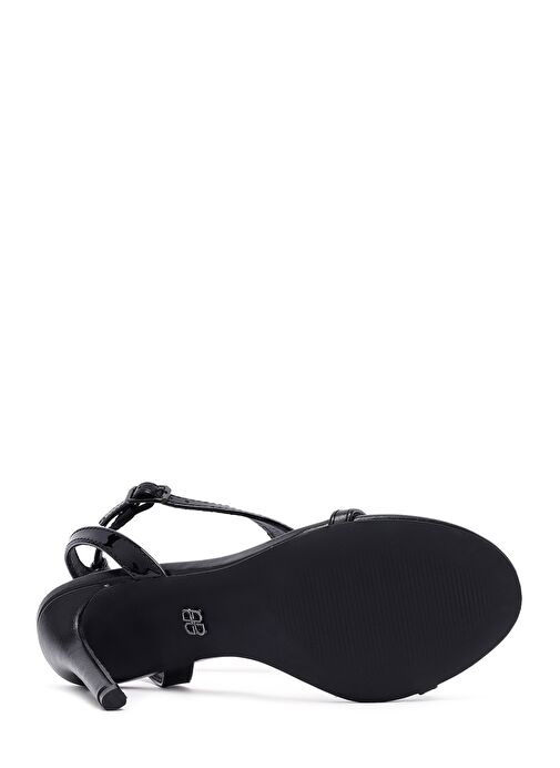 Kadın Siyah Bilekten Tokalı Yüksek İnce Topuklu Sandalet 25SFD443018 - Görsel 6