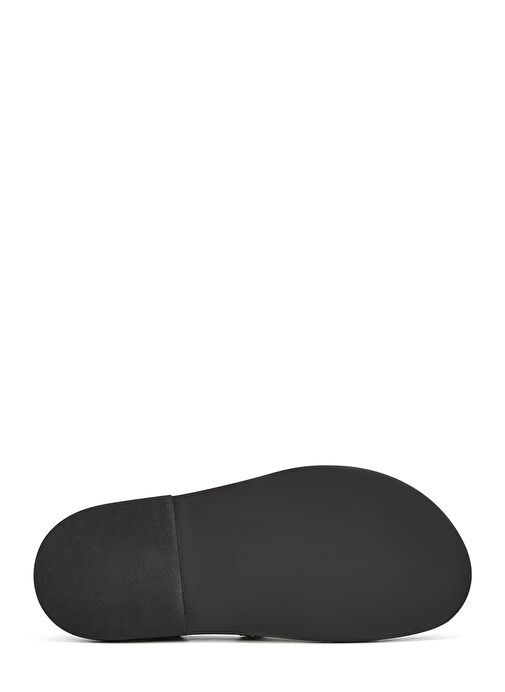 Kadın Kahverengi Bilekten Bağlamalı Metal Detaylı Süet Deri Sandalet 25SFD270310 - Görsel 5