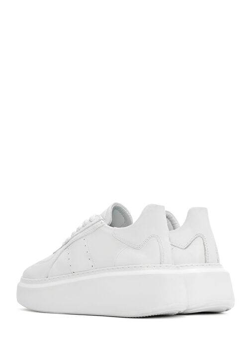 Kadın Beyaz Bağcıklı Kalın Tabanlı Deri Sneaker 25SFD510918 - Görsel 6