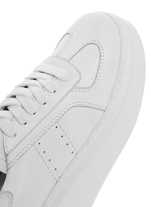 Kadın Beyaz Bağcıklı Kalın Tabanlı Deri Sneaker 25SFD510918 - Görsel 9