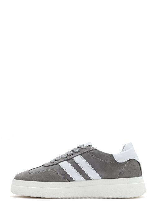 Kadın Gri Bağcıklı Kalın Tabanlı Süet Deri Sneaker 25SFD511010 - Görsel 3