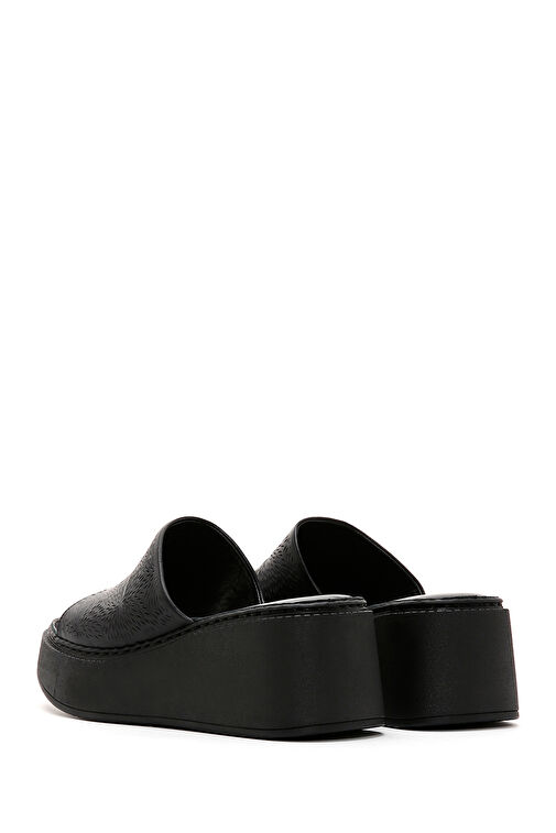 Kadın Siyah Kalın Tabanlı Baskılı Deri Comfort Terlik 25SFD340026 - Görsel 6