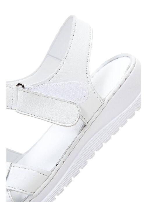 Kadın Beyaz Bantlı Deri Comfort Sandalet 25SFD340318 - Görsel 8