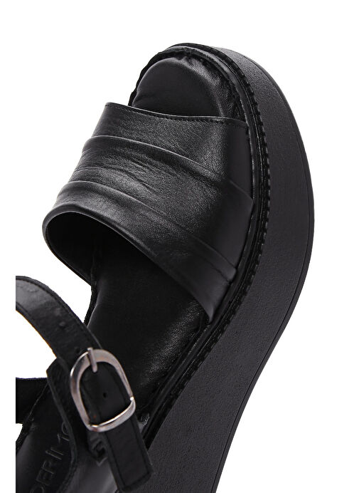 Kadın Siyah Kalın Tabanlı Deri Comfort Sandalet 25SFD340918 - Görsel 9