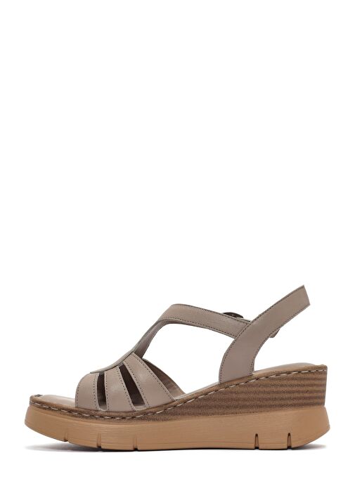 Kadın Vizon Bilekten Bantlı Dolgu Topuklu Deri Comfort Sandalet 25SFD341918 - Görsel 3