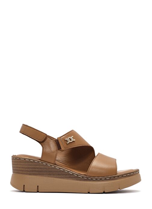 Kadın Taba Bantlı Dolgu Topuklu Deri Comfort Sandalet 25SFD342018 - Görsel 2