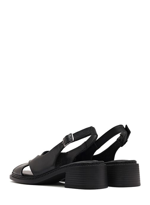 Kadın Siyah Bilekten Tokalı Kısa Topuklu Deri Sandalet 25SFD342818 - Görsel 6