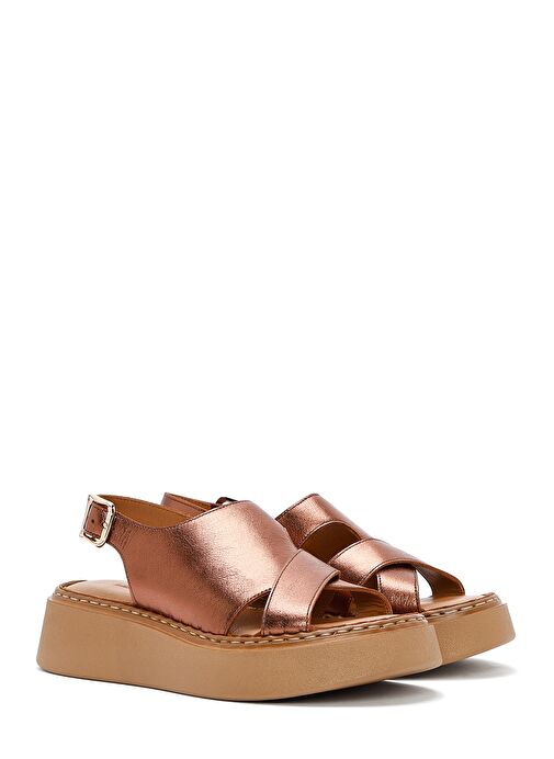 Kadın Bronz Kalın Tabanlı Metalik Deri Comfort Sandalet 25SFD342332 - Görsel 4