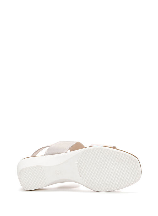 Kadın Bej Dolgu Topuklu Deri Sandalet 25SFD150914 - Görsel 5