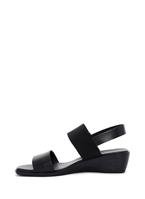 Kadın Siyah Dolgu Topuklu Deri Sandalet 25SFD150914 - Görsel 3