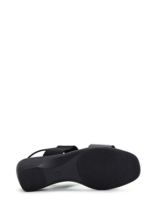 Kadın Siyah Dolgu Topuklu Deri Sandalet 25SFD150914 - Görsel 5