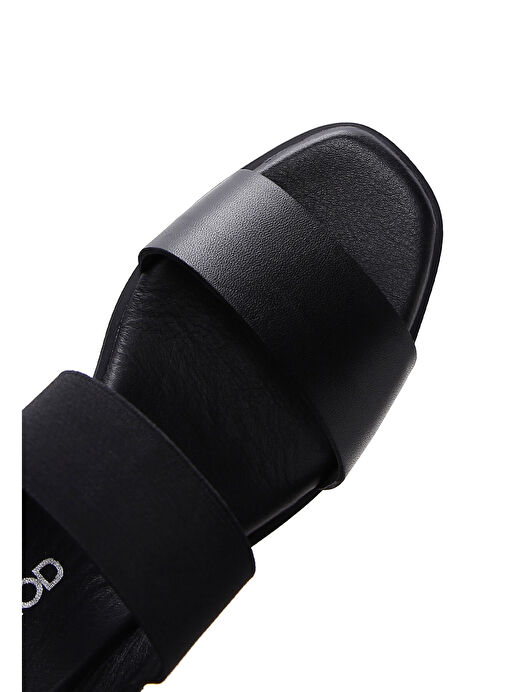 Kadın Siyah Dolgu Topuklu Deri Sandalet 25SFD150914 - Görsel 9