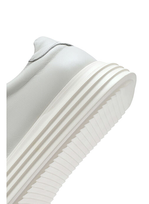 Erkek Beyaz Kalın Tabanlı Bağcıklı Deri Sneaker 25SFD654118 - Görsel 9