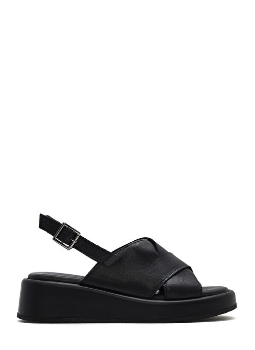 Kadın Siyah Bilekten Tokalı Kalın Tabanlı Deri Sandalet 25SFD201718 - Görsel 2