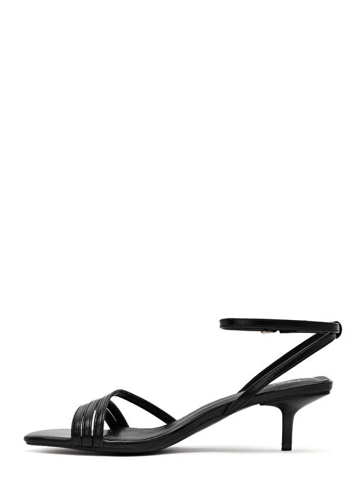 Kadın Siyah Bilekten Tokalı İnce Kısa Topuklu Sandalet 25SFE485918 - Görsel 5