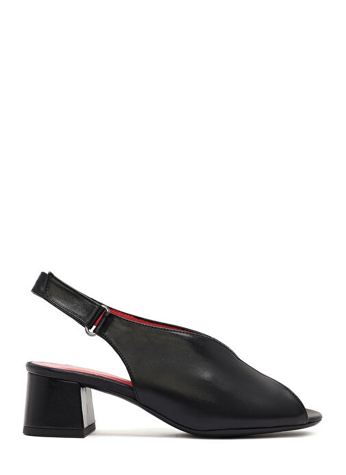 Kadın Siyah Bilekten Bantlı Kısa Kalın Topuklu Deri Sandalet 25SFD110518 - Görsel 2