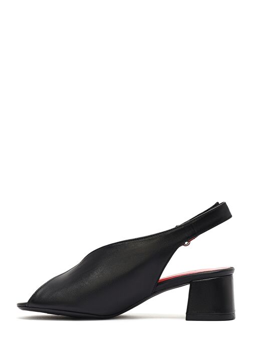 Kadın Siyah Bilekten Bantlı Kısa Kalın Topuklu Deri Sandalet 25SFD110518 - Görsel 5