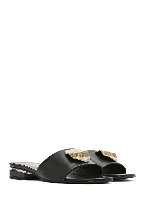 Kadın Siyah Aksesuarlı Deri Terlik 25SFD180418 - Görsel 4