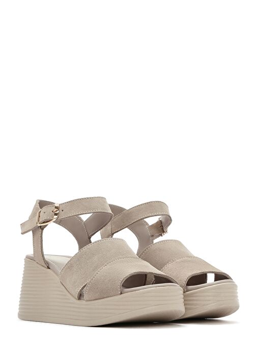 Kadın Gri Dolgu Topuklu Süet Deri Sandalet 25SFD181110 - Görsel 4