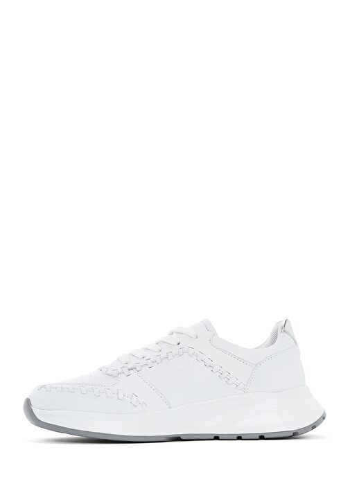 Kadın Beyaz Bağcıklı Kalın Tabanlı Deri Sneaker 25SFD420418 - Görsel 3