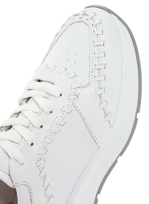 Kadın Beyaz Bağcıklı Kalın Tabanlı Deri Sneaker 25SFD420418 - Görsel 9