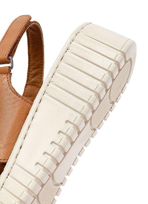 Kadın Taba Kalın Tabanlı Deri Comfort Sandalet 25SFD410618 - Görsel 9