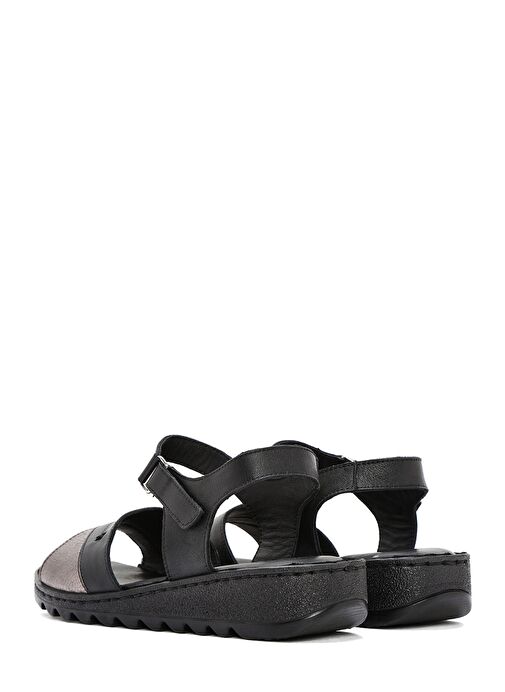 Kadın Siyah Bilekten Bağlamalı Comfort Deri Sandalet 25SFD410418 - Görsel 6