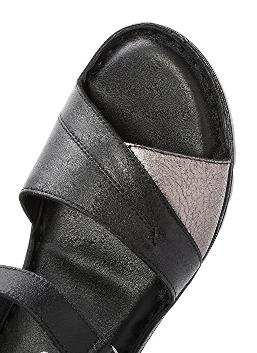 Kadın Siyah Bilekten Bağlamalı Comfort Deri Sandalet 25SFD410418 - Görsel 9