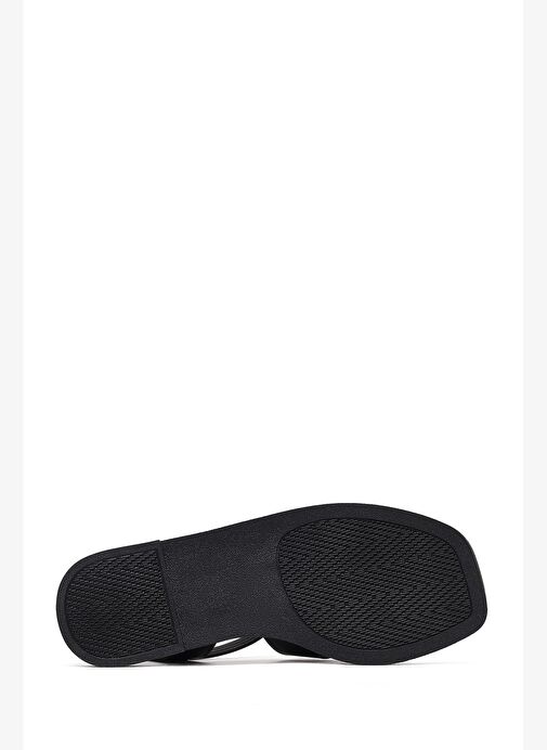 Kadın Siyah Tokalı Deri Sandalet 25SFD130718 - Görsel 5