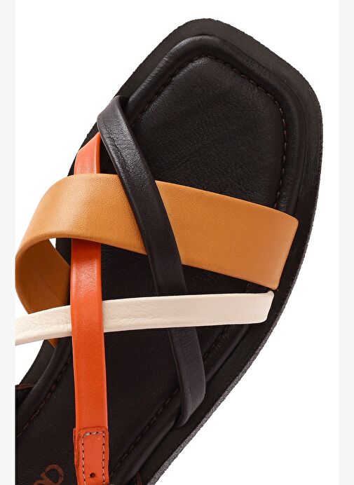 Kadın Çok Renkli Tokalı Deri Sandalet 25SFD130718 - Görsel 9