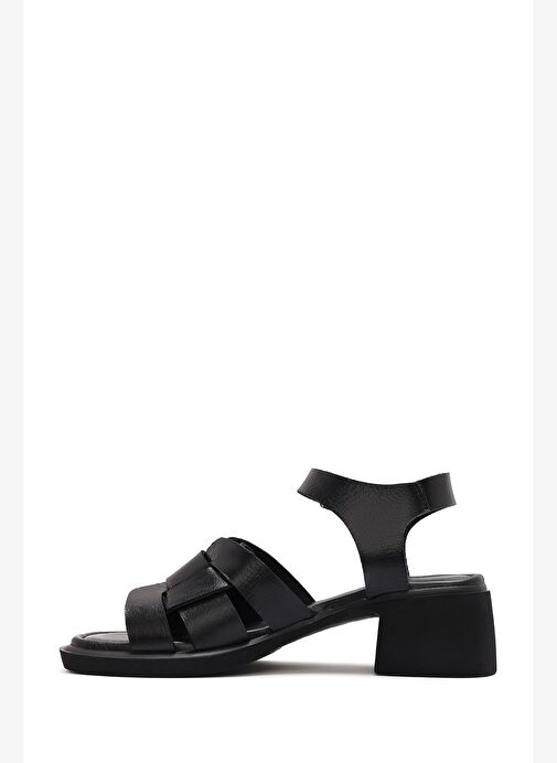 Kadın Siyah Bilekten Tokalı Kısa Kalın Topuklu Deri Sandalet 25SFD130918 - Görsel 5