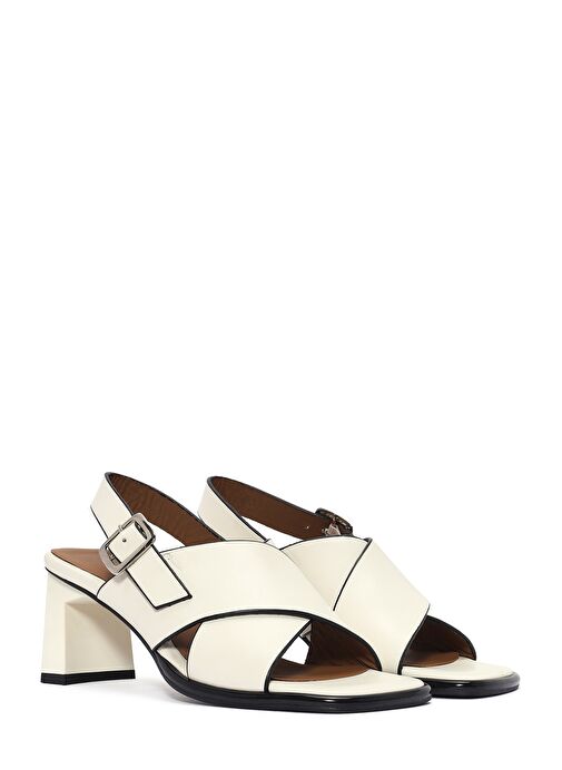 Kadın Krem Bilekten Tokalı Kalın Topuklu Deri Sandalet 25SFD131118 - Görsel 4