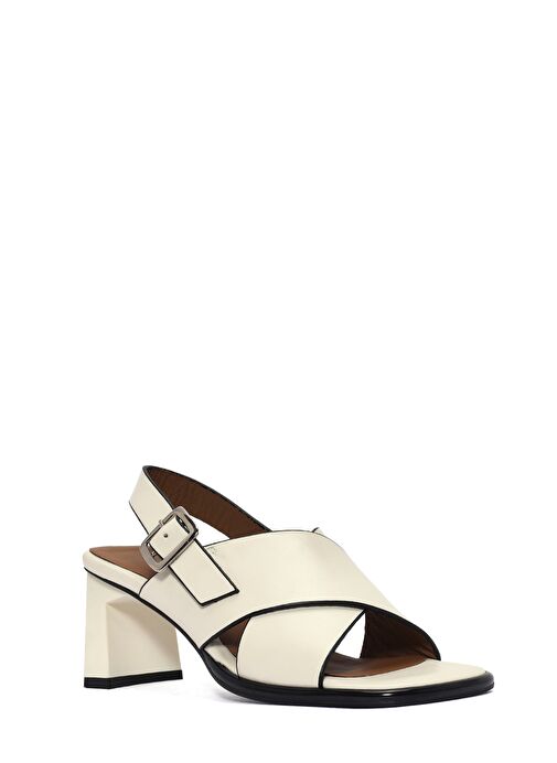 Kadın Krem Bilekten Tokalı Kalın Topuklu Deri Sandalet 25SFD131118 - Görsel 9